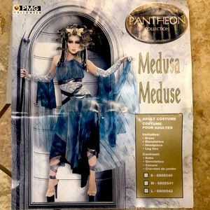 Medusa costume size Large